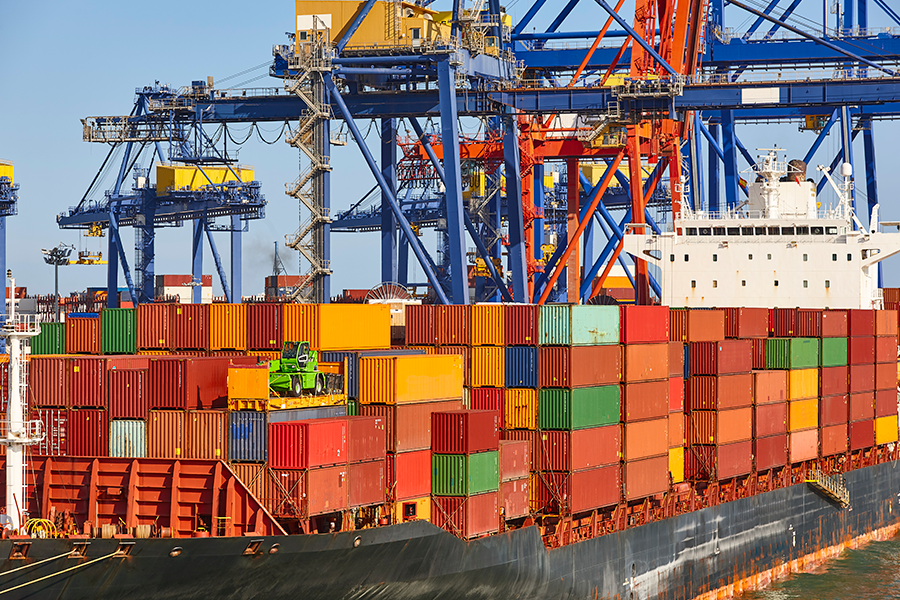 transporte internacional de carga marítima